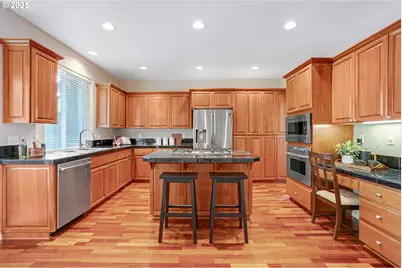 7001 SW Bouchaine St, Wilsonville, OR 97070 - Photo 8