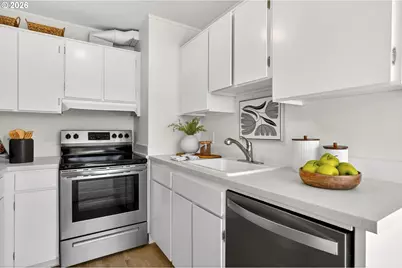 1220 NE 17th Ave #4F, Portland, OR 97232 - Photo 12