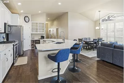 8433 Forest Ridge Loop, Redmond, OR 97756 - Photo 14