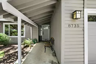 8735 SW 75th Ave, Portland, OR 97223 - Photo 4
