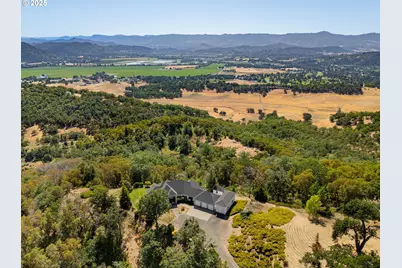 282 Redtail Ridge Ln, Roseburg, OR 97471 - Photo 44