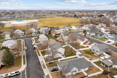 188 NE 11th St, Hermiston, OR 97838 - Photo 42