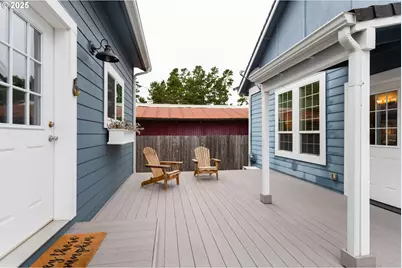 1640 17th St, Florence, OR 97439 - Photo 28