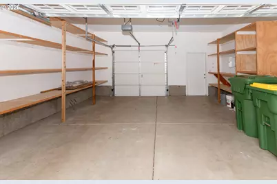 1640 17th St, Florence, OR 97439 - Photo 30