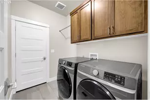 1004 S 46th St, Springfield, OR 97478 - Photo 24