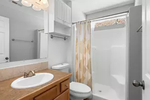 13422 SE Harold St, Portland, OR 97236 - Photo 26