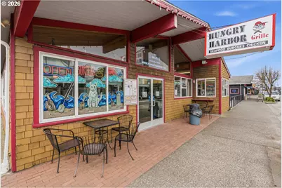 313 Pacific Ave, Long Beach, WA 98631 - Photo 2