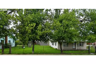 395 Center St, North Powder, OR 97867 - Photo 4
