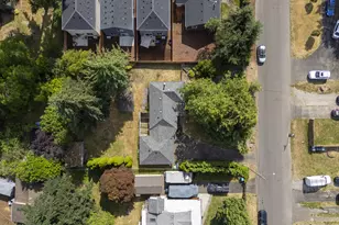 11625 NE Siskiyou St, Portland, OR 97220 - Photo 36