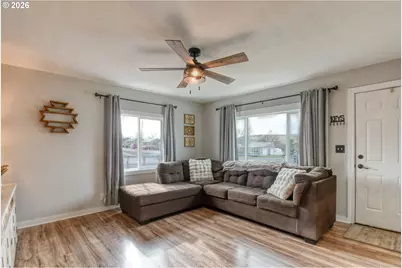 326 NE Cherry St, Pilot Rock, OR 97868 - Photo 6