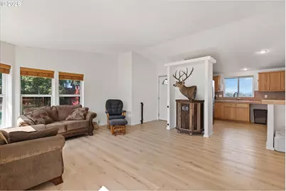 44214 Fuzzy Mullien Rd, Baker City, OR 97814 - Photo 16