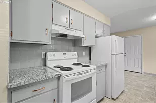 3313 E 17th St, Vancouver, WA 98660 - Photo 18