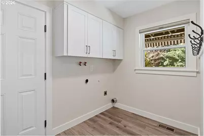 8685 SW Wilson Ln, Wilsonville, OR 97070 - Photo 24