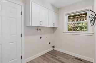 8685 SW Wilson Ln, Wilsonville, OR 97070 - Photo 24