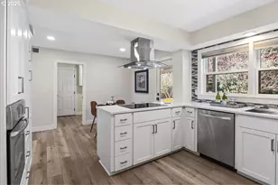 8685 SW Wilson Ln, Wilsonville, OR 97070 - Photo 14