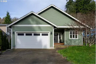 1732 SE 3rd St, Astoria, OR 97103 - Photo 1