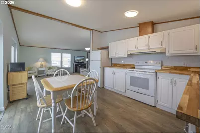 4875 N Highway 101 #19, Depoe Bay, OR 97341 - Photo 12