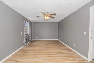 125 Susan St, Myrtle Creek, OR 97457 - Photo 16