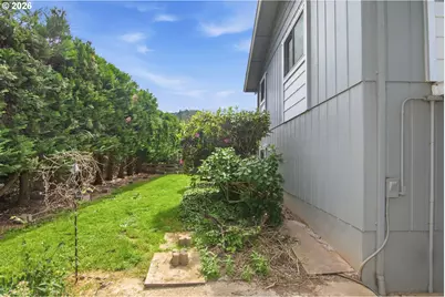 125 Susan St, Myrtle Creek, OR 97457 - Photo 6