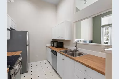 13210 SE 7th St #C17, Vancouver, WA 98683 - Photo 14