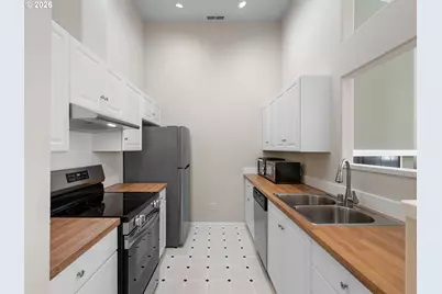 13210 SE 7th St #C17, Vancouver, WA 98683 - Photo 16