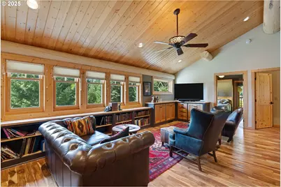 5885 Berry Rd, Mt Hood Prkdl, OR 97041 - Photo 24