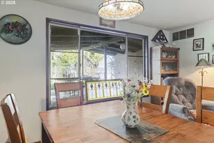 29671 View St, Rainier, OR 97048 - Photo 8