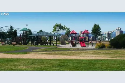 29671 View St, Rainier, OR 97048 - Photo 32