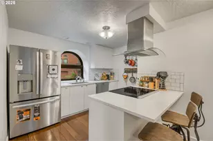 6196 SW Capitol Hwy, Portland, OR 97239 - Photo 6