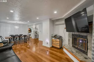 6196 SW Capitol Hwy, Portland, OR 97239 - Photo 4