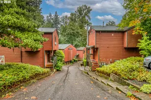 6196 SW Capitol Hwy, Portland, OR 97239 - Photo 18