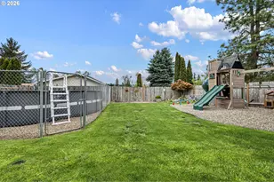 1700 E Grover Ave, Cottage Grove, OR 97424 - Photo 22