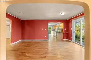 810 E 20th Ave, Eugene, OR 97405 - Photo 10