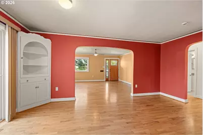 810 E 20th Ave, Eugene, OR 97405 - Photo 12