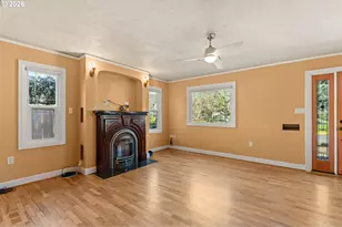 810 E 20th Ave, Eugene, OR 97405 - Photo 8