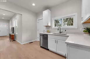 722 NE Skidmore St, Portland, OR 97211 - Photo 12