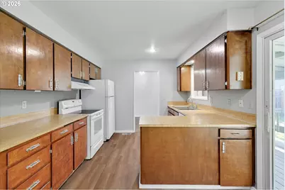 9430 SW Inez St, Portland, OR 97224 - Photo 10