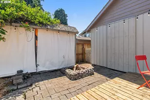175 Bushnell Ln, Eugene, OR 97404 - Photo 36