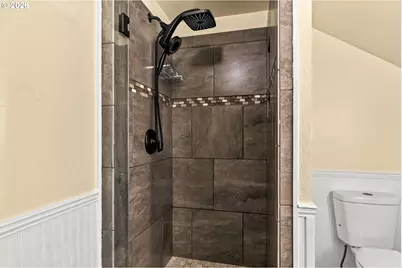 175 Bushnell Ln, Eugene, OR 97404 - Photo 32
