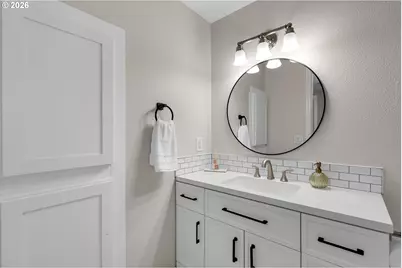 9047 SW Reiling St, Portland, OR 97224 - Photo 36