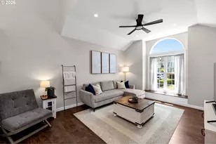 9047 SW Reiling St, Portland, OR 97224 - Photo 6