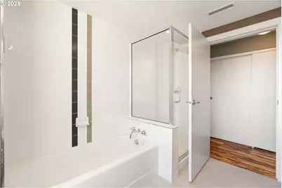 1500 SW 11th Ave #1704, Portland, OR 97201 - Photo 26