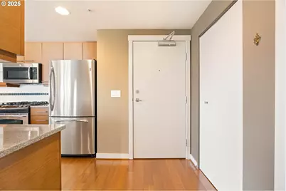 1500 SW 11th Ave #1704, Portland, OR 97201 - Photo 2