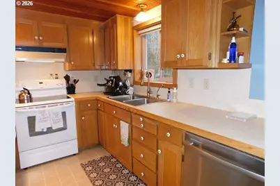 71432 Northshore Dr, Birkenfeld, OR 97016 - Photo 14
