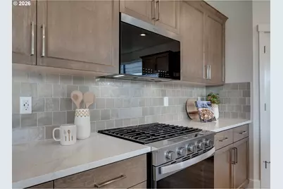 13857 SW 175th Ave, Tigard, OR 97140 - Photo 12