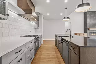 760 N V St, Washougal, WA 98671 - Photo 14