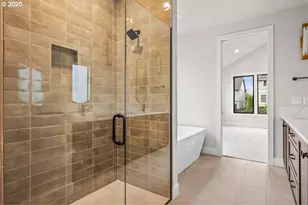 760 N V St, Washougal, WA 98671 - Photo 22