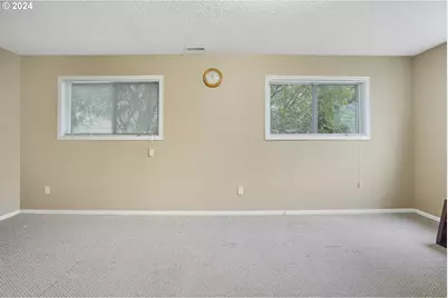 390 NW Conifer Blvd, Corvallis, OR 97330 - Photo 34