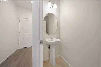 8512 NE 13th Pl, Vancouver, WA 98665 - Photo 2