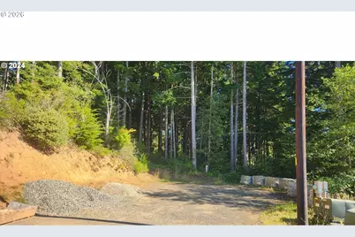 800 Masters Ct, Reedsport, OR 97467 - Photo 6